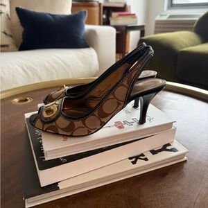 Coach vintage slingback peep toe size 6